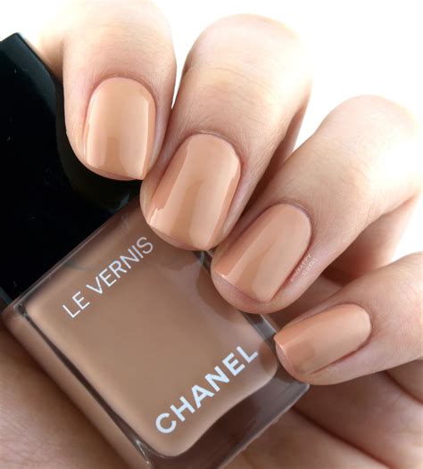 chanel le vernis 556 beige beige|chanel le vernis shades.